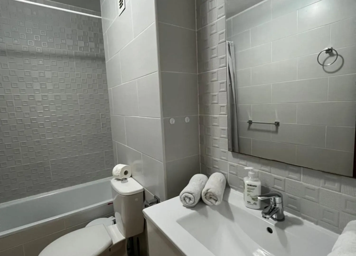 Victoria Apartment Arona